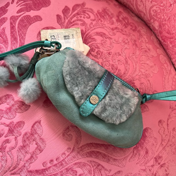 Ugg coin purse - Picture 1 of 1